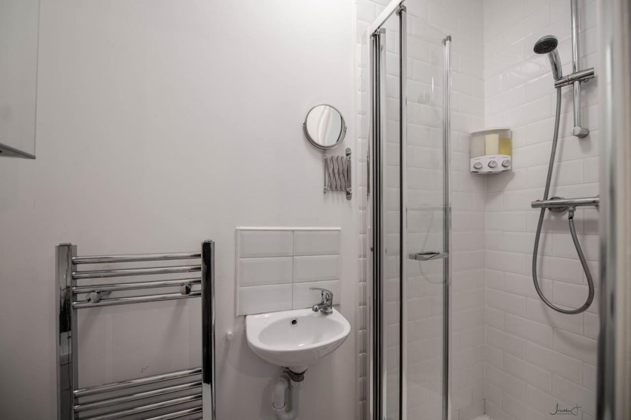 Roberts 3* Doncaster